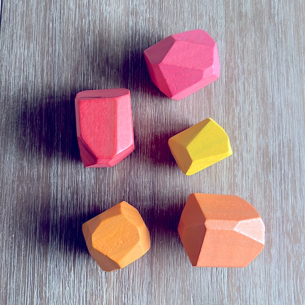 LOVEVERY - Solid Wood Stalking Boulders